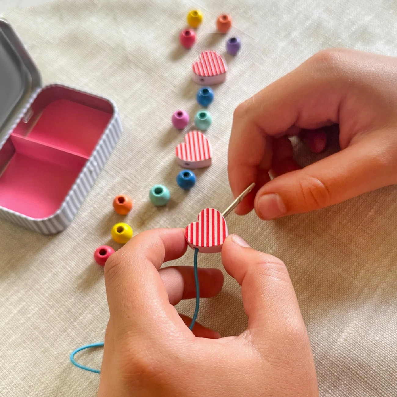 Personalized Valentine's Day Wooden Bead Bracelet Set with Customizable Name Box DIY Handmade Gift For Kids