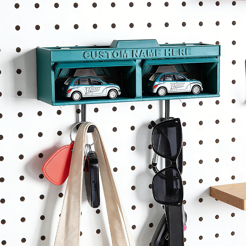 Personalized 3D Printed Key Holder with Sports Team Theme for Fans and Families