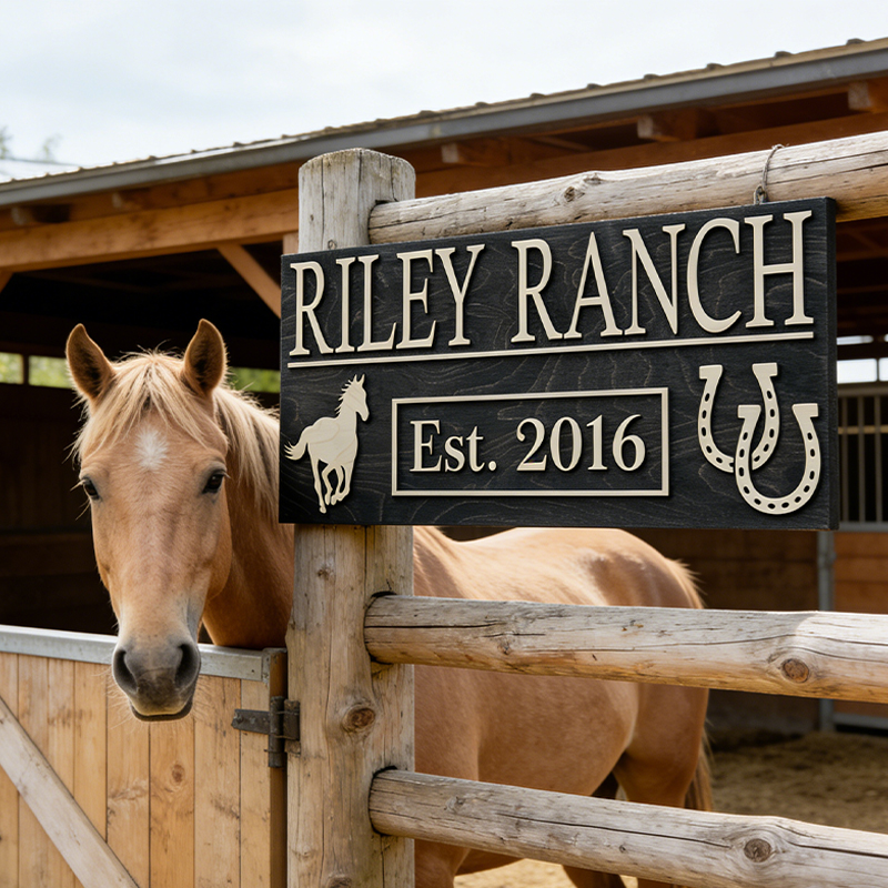 Personalized Horse Ranch Wooden Sign Custom Farm Name Sign with Horse and Horseshoe Decor for Farmhouse and Equestrian