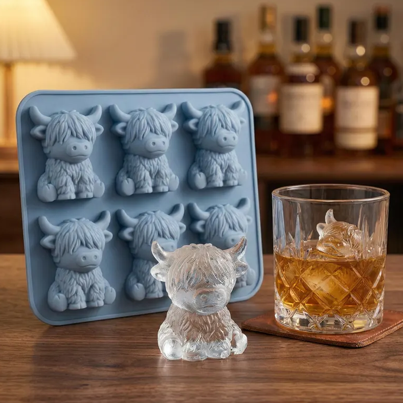 Adorable Highland Cow Silicone Ice Cube Tray Cute 6 Cavity Highland Coo Mold for Whiskey Soap Crafts Perfect Gift for Cow Lovers