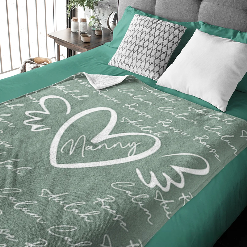 Personalized Family Name Soft Fleece Heart Design Blanket with 1-12 Names Gift for Grandparent