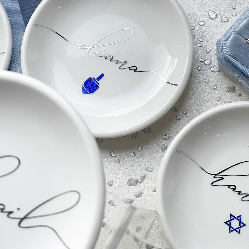 Personalized Hanukkah Ceramic Ring Dish with Custom Name Jewish Trinket Dish Dreidel and Star of David Jewelry Holder Happy Hanukkah Gift for Her