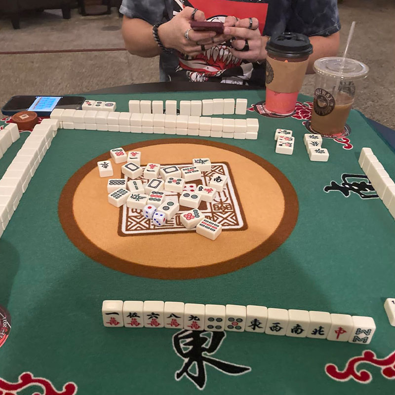 Table Cover for Mahjong Poker Card Games Board Games Tile Game and Dominoes 31.1 Inches Roll up Gaming Mat Synthetic Fiber Felt and Rubber Surface Travel Portable Playing