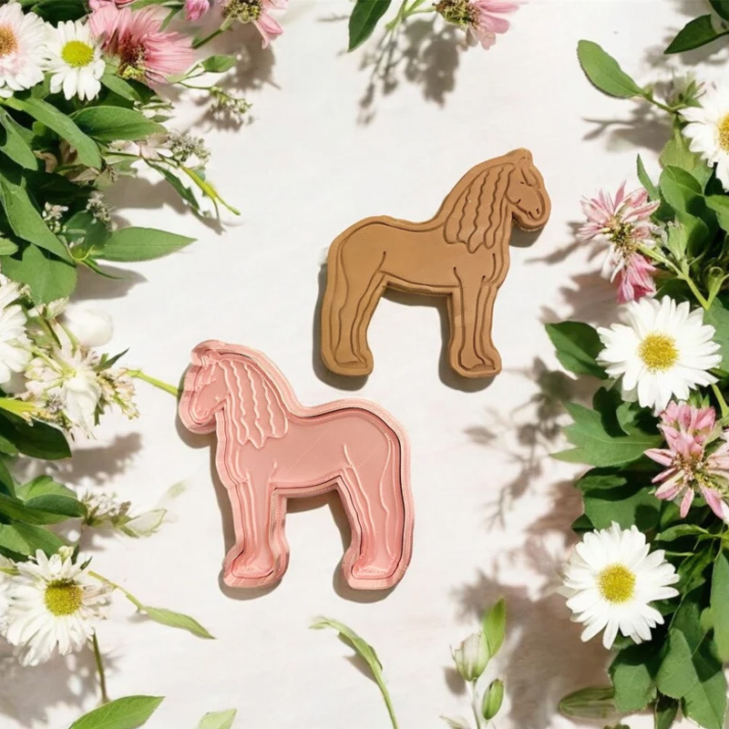 Personalized Galloping Horse Cookie Cutter Gift For Horse Lover Barn Owner Cutter 3D Printed Baking Supplies Fondant Tool Craft Stamp for Equestrian Lover