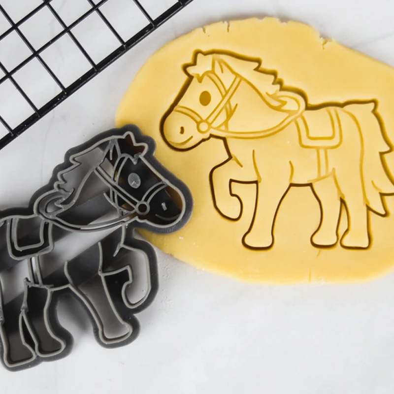 Personalized Riding Horse Racing Cookie Cutter Gift For Horse Lover Barn Owner Cutter 3D Printed Baking Supplies Fondant Tool Craft Stamp for Equestrian Lover