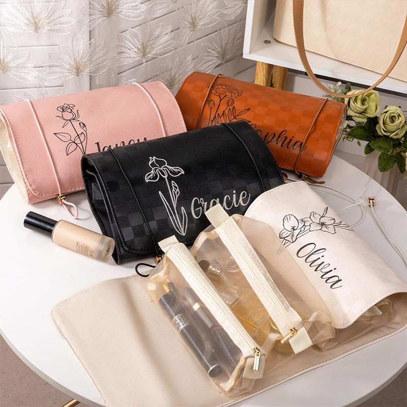 Personalized Name And Birth Flower Cosmetic Travel Bags Foldable Make Up Organizer Hanging Toiletry Bag for Women Weekender Bag Mother's Day Gift