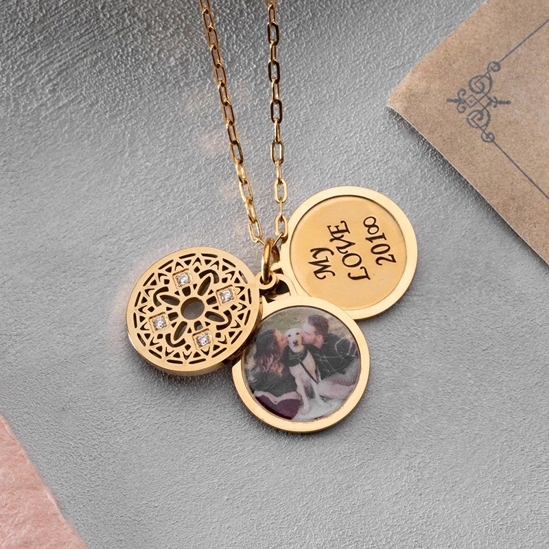 [Copy]Personalized Horseshoe Projection Photo Pendant Custom Photo Projection Necklace Horse Lover Gift Horse Necklace Romantic Keepsake 