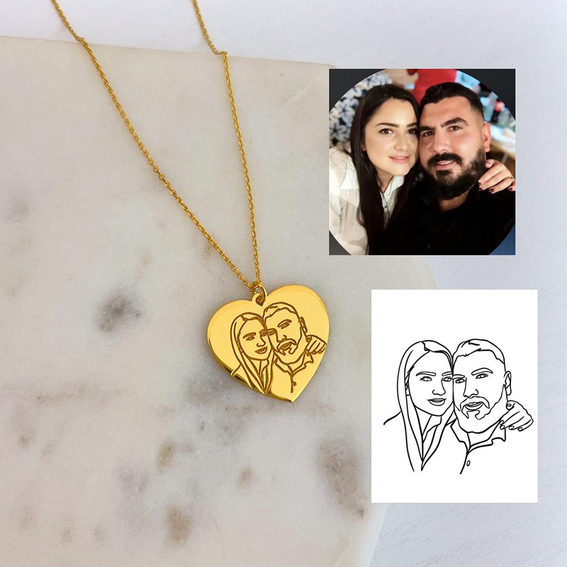 Personalized Engraved Famliy Face Photo Heart Design Portrait Necklace With Custom Photo for Memorial Gift, Mother's Day Jewelry
