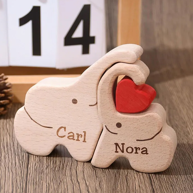 Personalized Wood Elephant Figurine Cuddling Decoration Hand-Carved Elephant for Family Keepsake Gifts