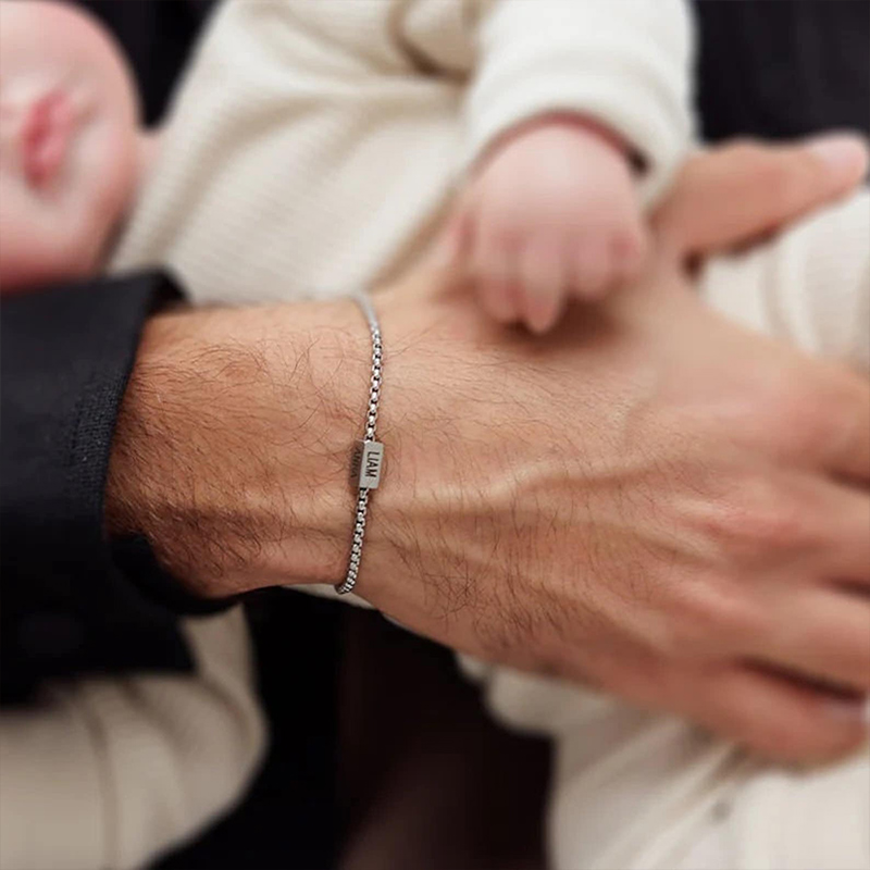 Personalized Daddy Bracelet Custom Dad Bracelet With Kids Name Family Name Bracelet Father jewelry Birthday Gift For Dad Dad Gift From Kids Christmas