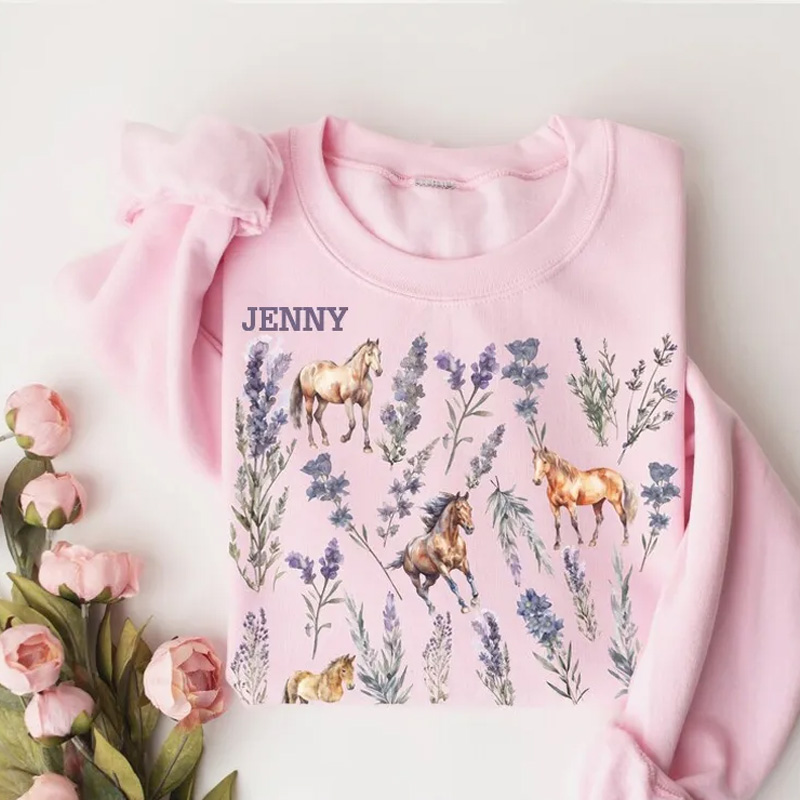 Personalized Floral Horse Sweatshirt Lavender Horse Girl Sweater Lilac Flower Crewneck Floral Equestrian Shirt Horseback Riding for Riding Lovers