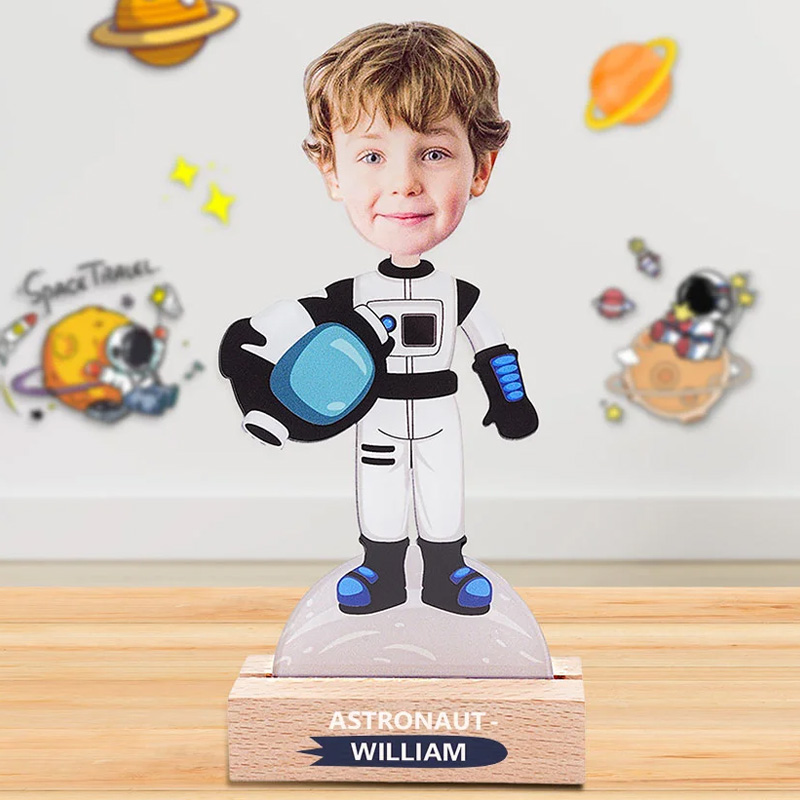 Personalized Cute Cartoon Astronaut Face Photo Ornament with Name and Wooden Base Nursery Home Decor Birthday Gift for Geek Lover