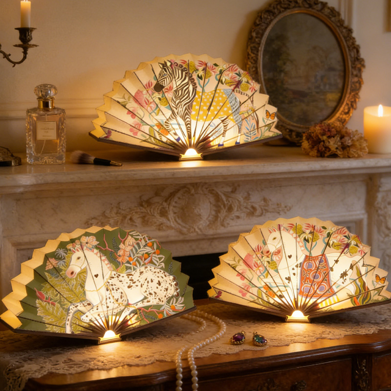 Personalized Horse Paper Flower Lamp for Unique Home Decor Night Light Floral Decor Gift for Equestrian Riding Lovers