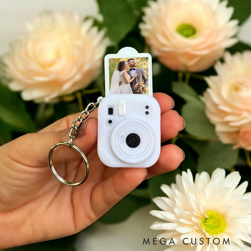 Personalised Mini Camera Keychain with Personalized Photo Unique Gift for Christmas Valentines Gifts for Photographers Cute Keychain for Memories