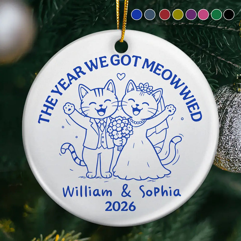 Personalized Couple Just Meowied Circle Ceramic Ornament 2026