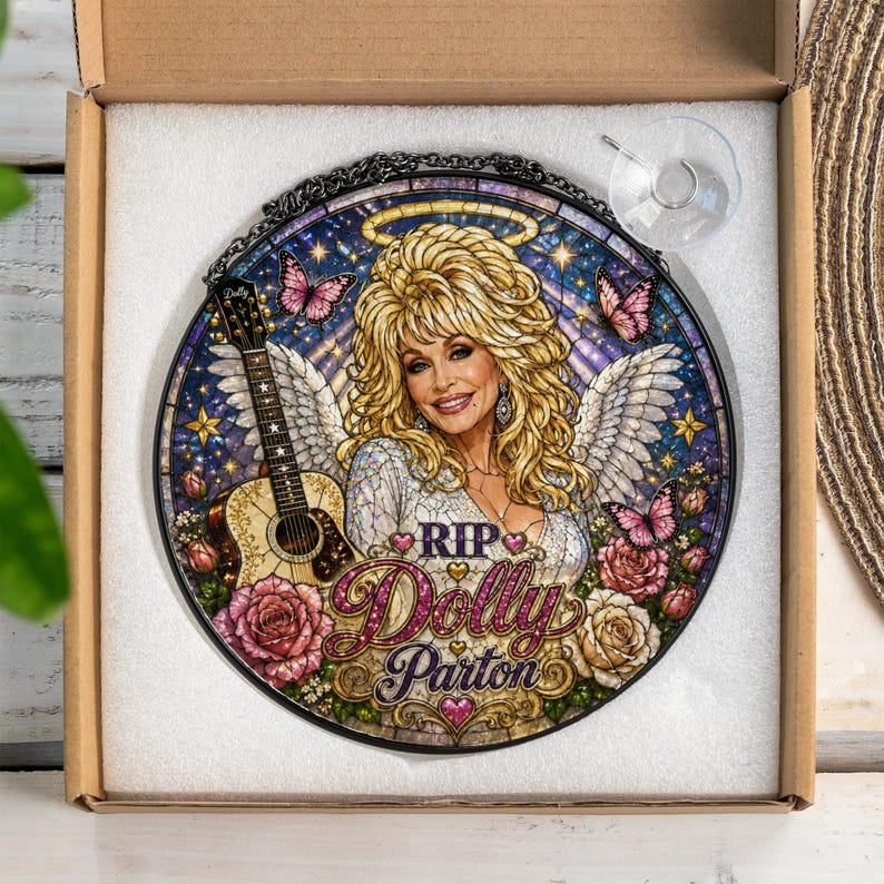 Memorial Dolly Parton 1946-2026 Stained Glass Suncatcher, In a World Full of Jolenes Be a Dolly, Country Music Tribute Window Decor