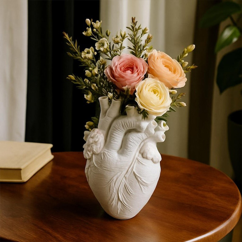 Personalized Anatomical Heart Resin Vase, Modern Gothic Sculpture Flower Vase Minimalist Anatomical Art Decor for Home Office Gift