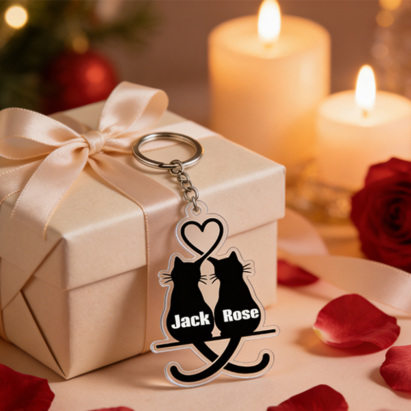 Personalized Snuggling Cats Keychain Couple Silhouette Engraved Key Ring Cute Gift for Couples Valentine's Day Present