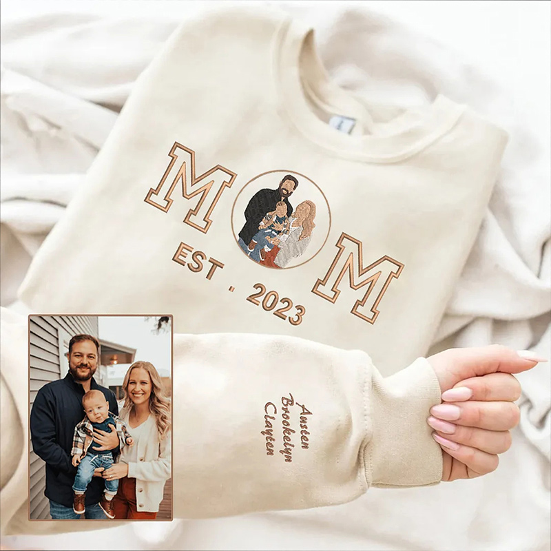 Personalized MOM Photo Embroidered Family Portrait Hoodie Custom Sleeve with Kids Names Gift for Mom Mother's Day Gift