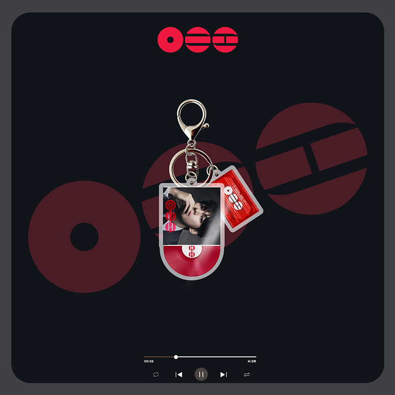 Personalized K-Pop Vinyl Record Cassette Charm Member Acrylic Keychain Merch Gift for Fans Cute Key Accessory Red Purple Vinyl Keyring