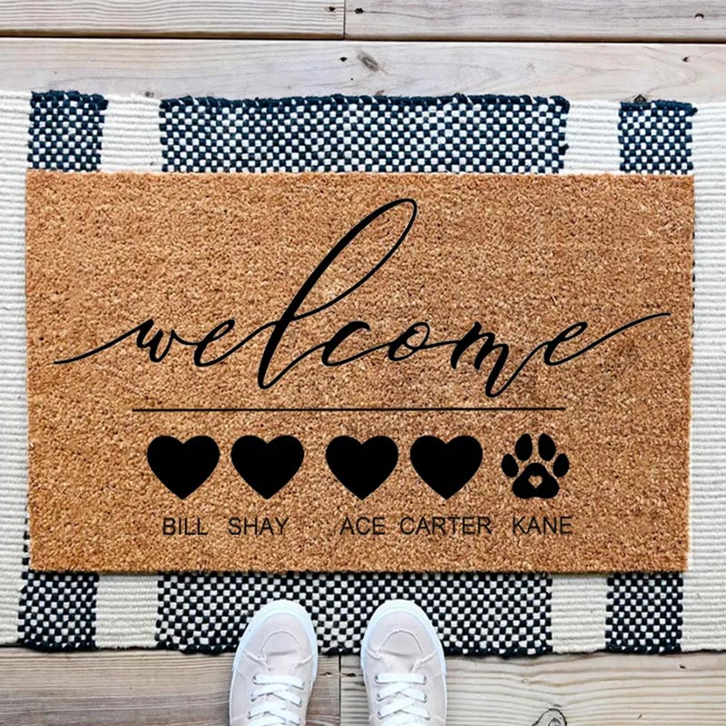 Personalized Welcome Doormat Custom Heart and Paw Doormat a Warm Housewarming Gift for Families and Their Furry Friends First Home Gift Christmas Gift