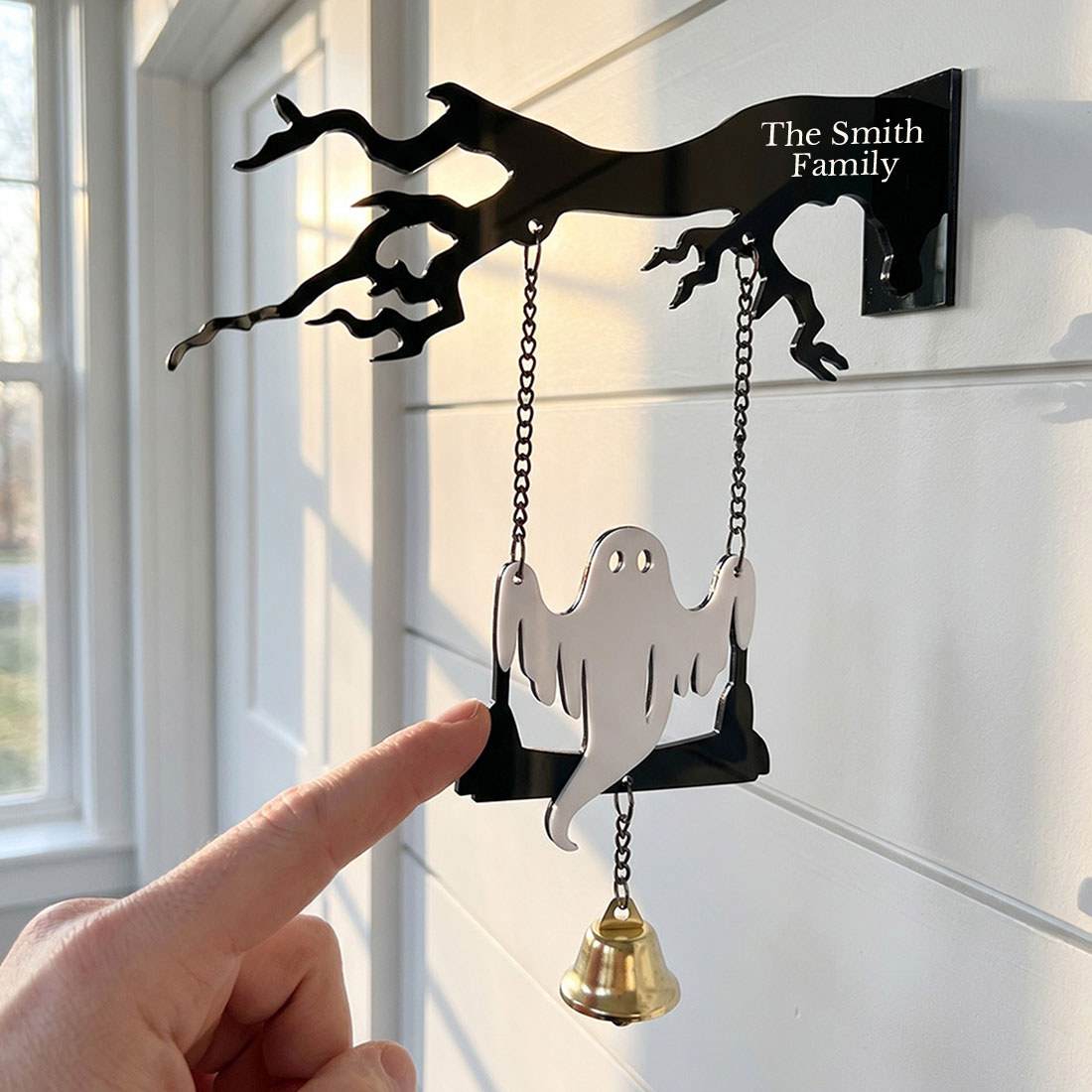 One Piece Dark Themed Ghost Acrylic Charm Halloween Theme Includes Bell Suitable for Outdoor Patio Balcony Garden Decorations 2D