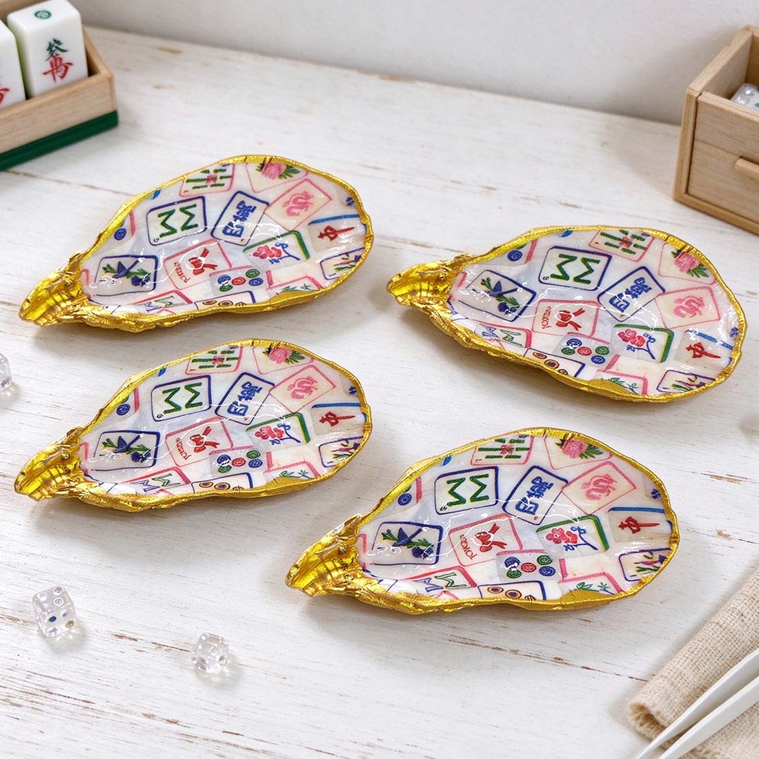 Mah Jong Dice Tra Gold Oyster Shell Mahjong Tile Holder Handmade Trinket Dish Gift for Mahjong Players Bamboo Chic Decor