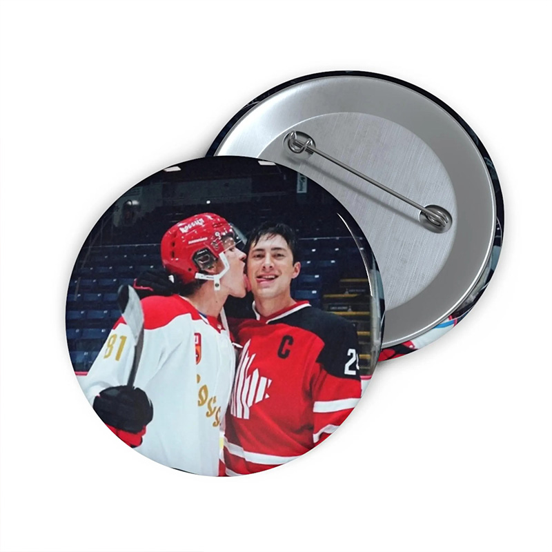 Personalized HR Hockey Button Pin with Custom Photo for Fans