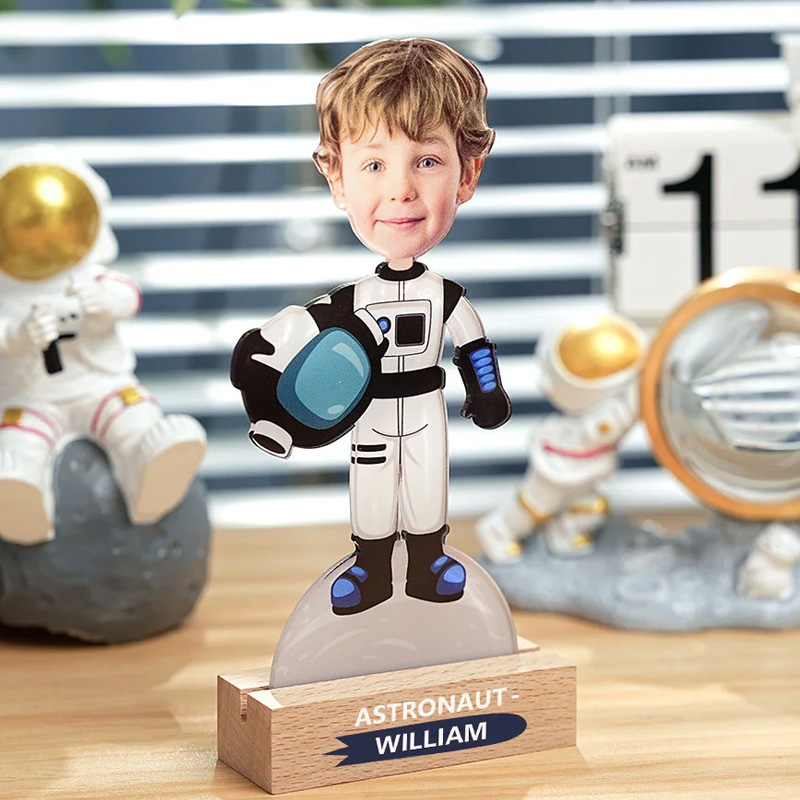 Personalized Cute Cartoon Astronaut Face Photo Ornament with Name and Wooden Base Nursery Home Decor Birthday Gift for Geek Lover