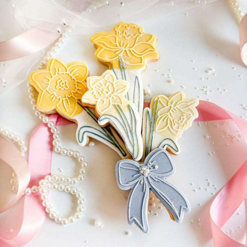 Personalized Flower Cookie Cutter Daffodil Bouquet  Flower Cookies