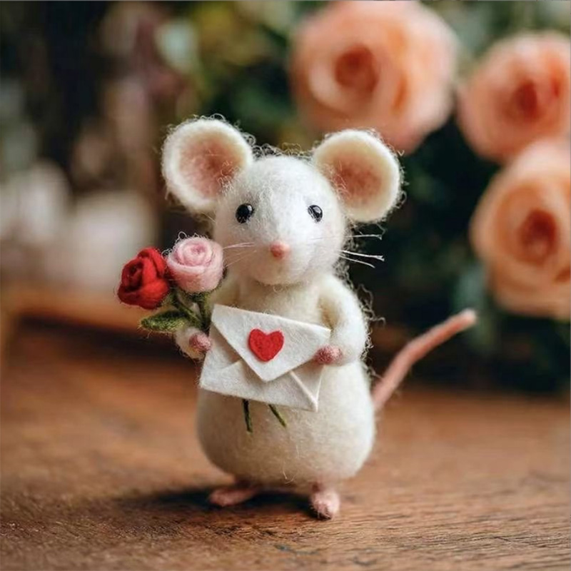 Felt Ornament Set -Needle Felted Mouse with Heart – Valentine’s Day Handmade Wool Gift