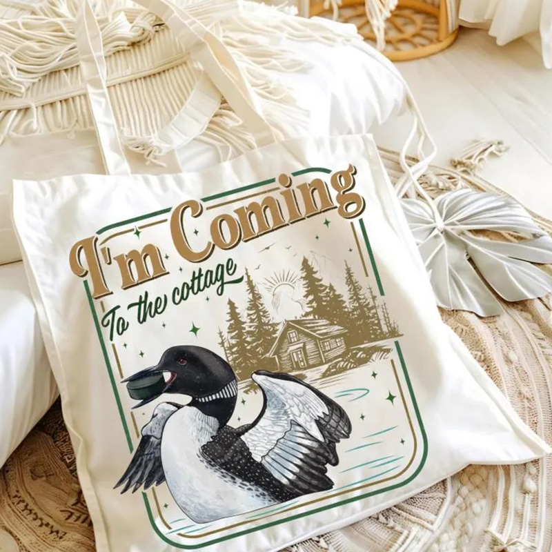 Personalized HR "I'm Coming To The Cottage" Design Hockey Tote Bag with Custom Style For Movie Book Fans Gift