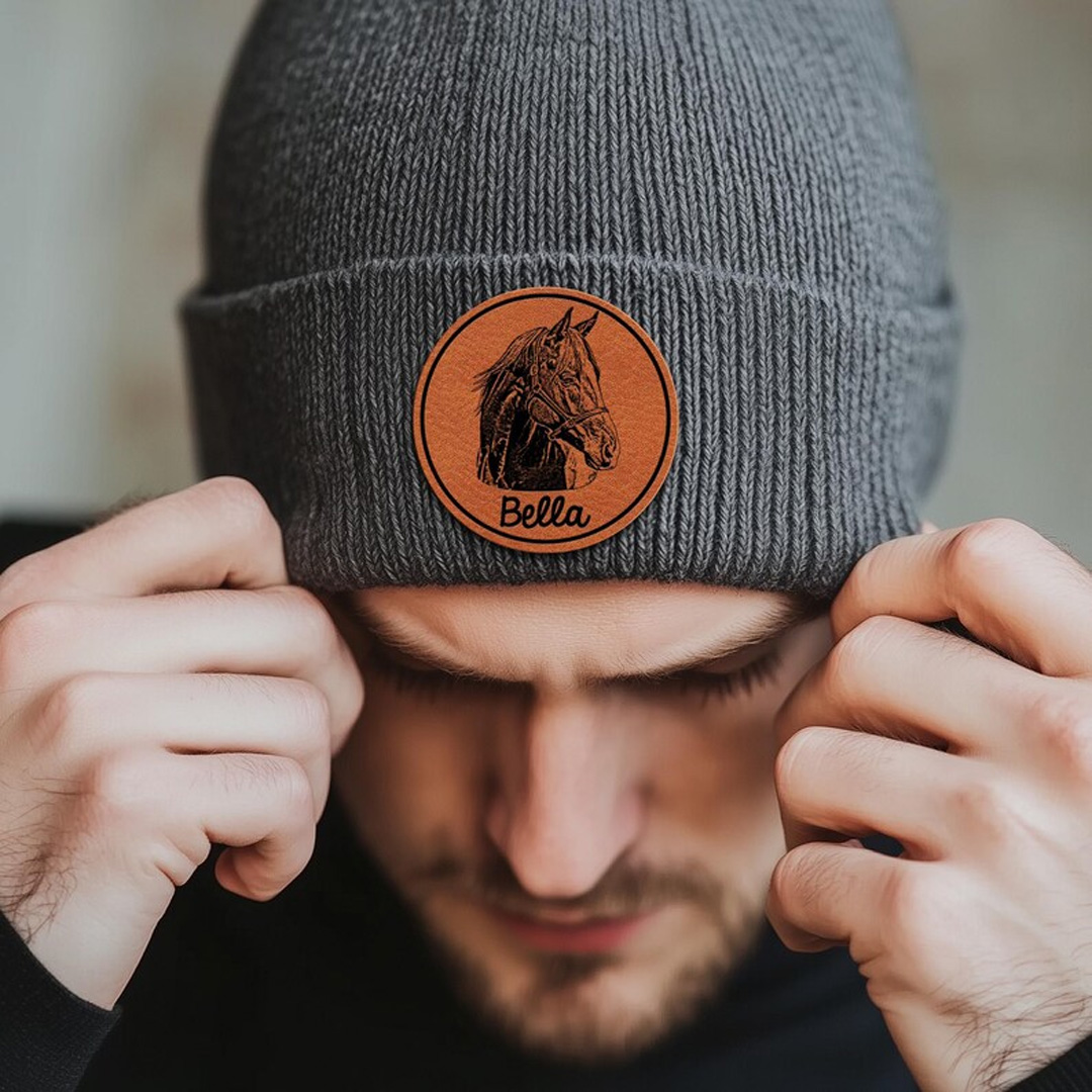 Personalized Leather Patch Beanie Classic Winter Hat Multicolor Rider Photo Knitted Beanie Hat with Name Daily Accessories Birthday Gift for Horse Lovers Riders