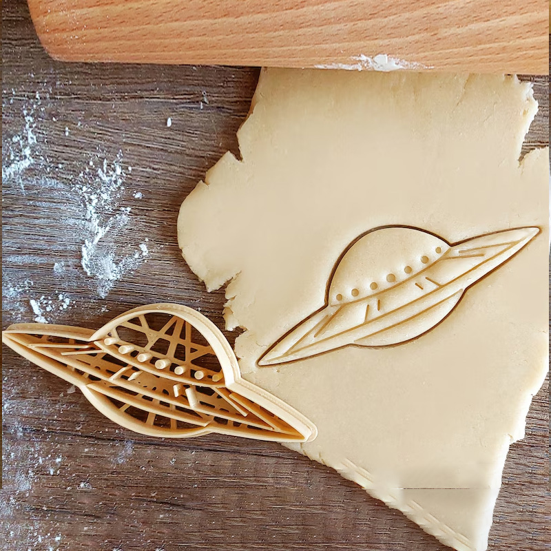 Personalized Space Shuttle Flying Object Lunar Module Discovery Universe Cookie Cutter Pastry Fondant Dough Biscuit 3D Printed Baking Tool Craft Stamp for Geek Lover