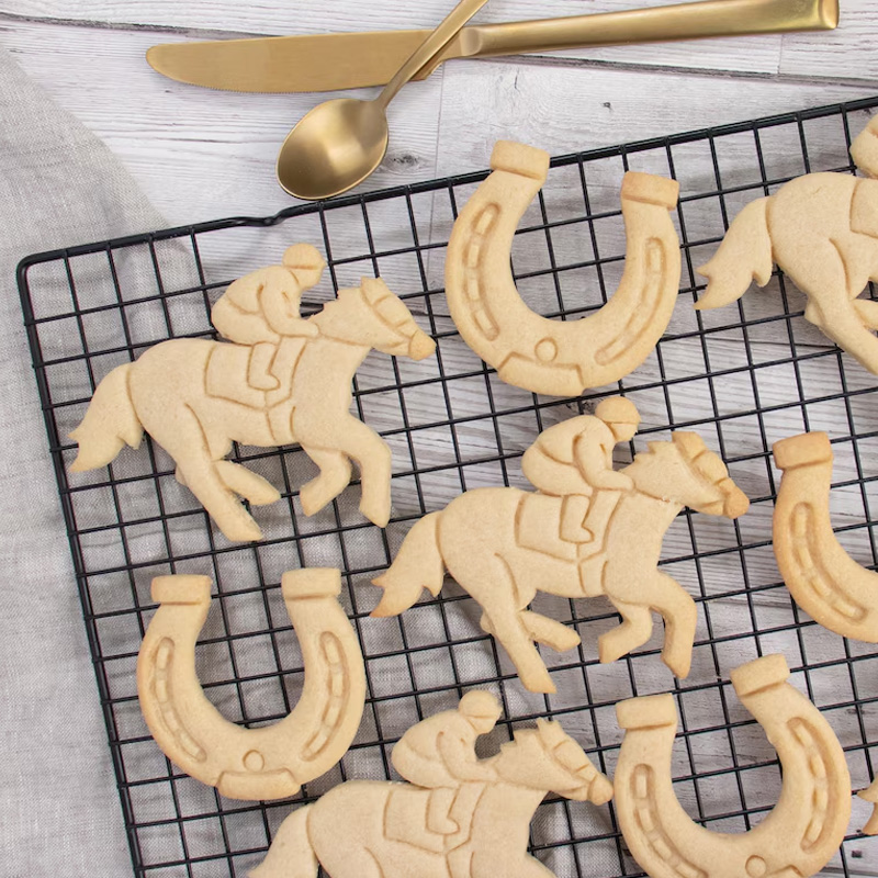 Personalized Horse Racing Shape for Equestrian Sports Party Baking Jockey Cookie Cutter 3D Printed Baking Supplies Fondant Tool Craft Stamp for Riding Lovers