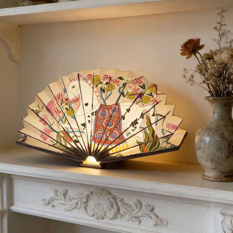 Personalized Horse Paper Flower Lamp for Unique Home Decor Night Light Floral Decor Gift for Equestrian Riding Lovers