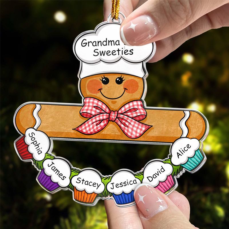 Personalized Gingerbread Baker Acrylic Ornament with Kids Names Custom Family Decoration Holiday Decor Baking Lover Gift