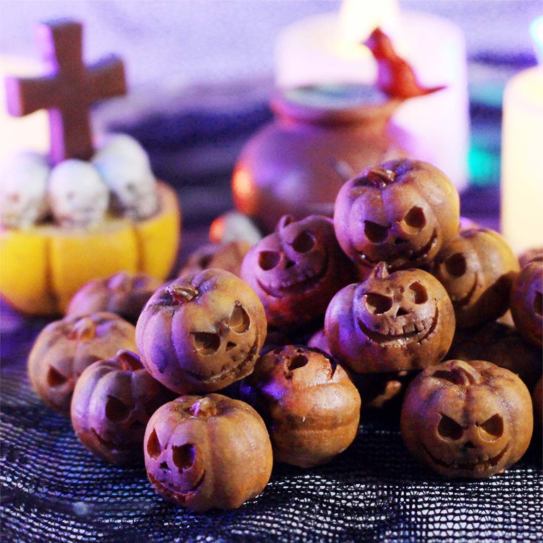 Mini Pumpkin Set of 20 PcsTiny Carved Face Pumpkins for Succulent Gardens