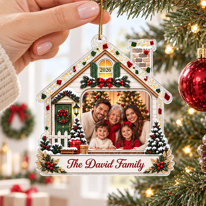 Personalized Family Photo Christmas Ornament 2026 Custom Family Name Acrylic Ornament Grandma Parents Grandkids Keepsake Christmas Gift