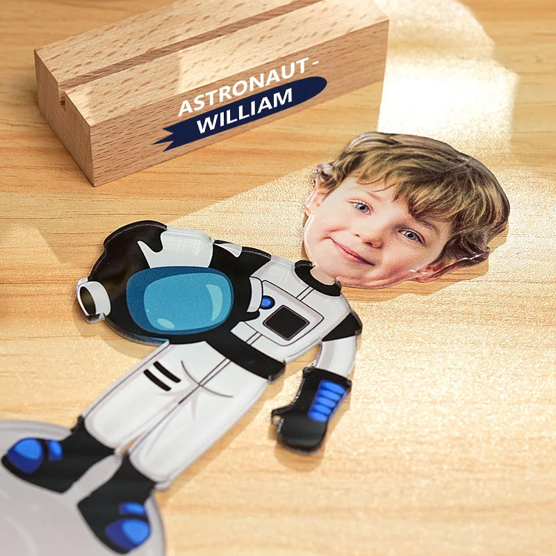 Personalized Cute Cartoon Astronaut Face Photo Ornament with Name and Wooden Base Nursery Home Decor Birthday Gift for Geek Lover