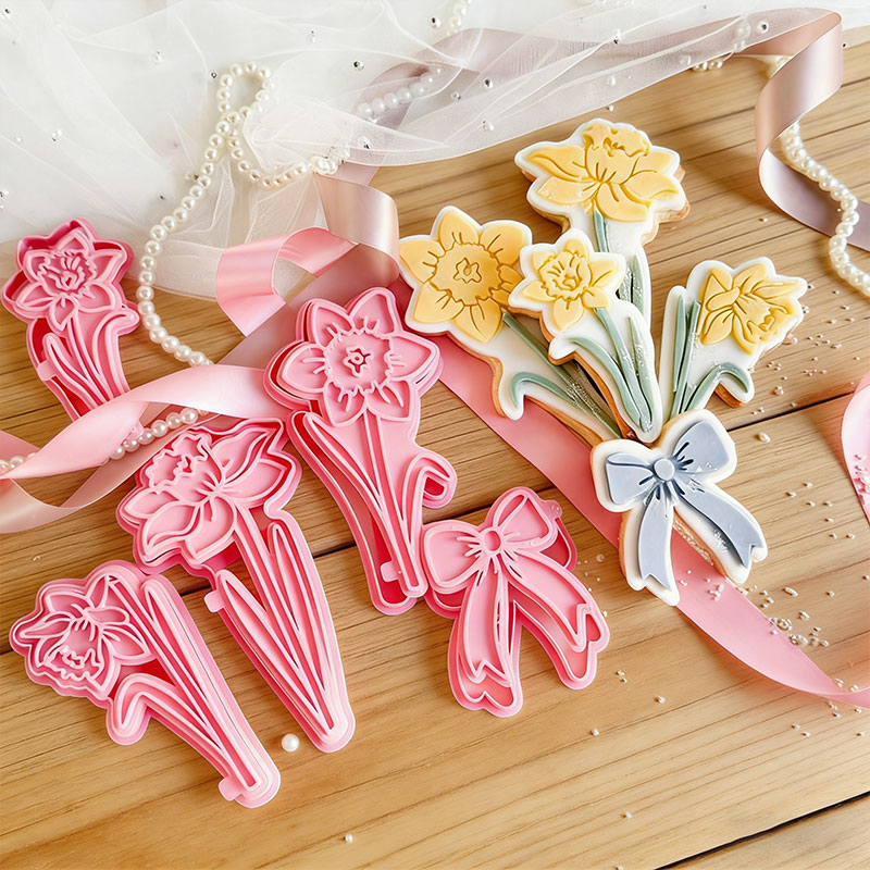 Personalized Flower Cookie Cutter Daffodil Bouquet Flower Cookies