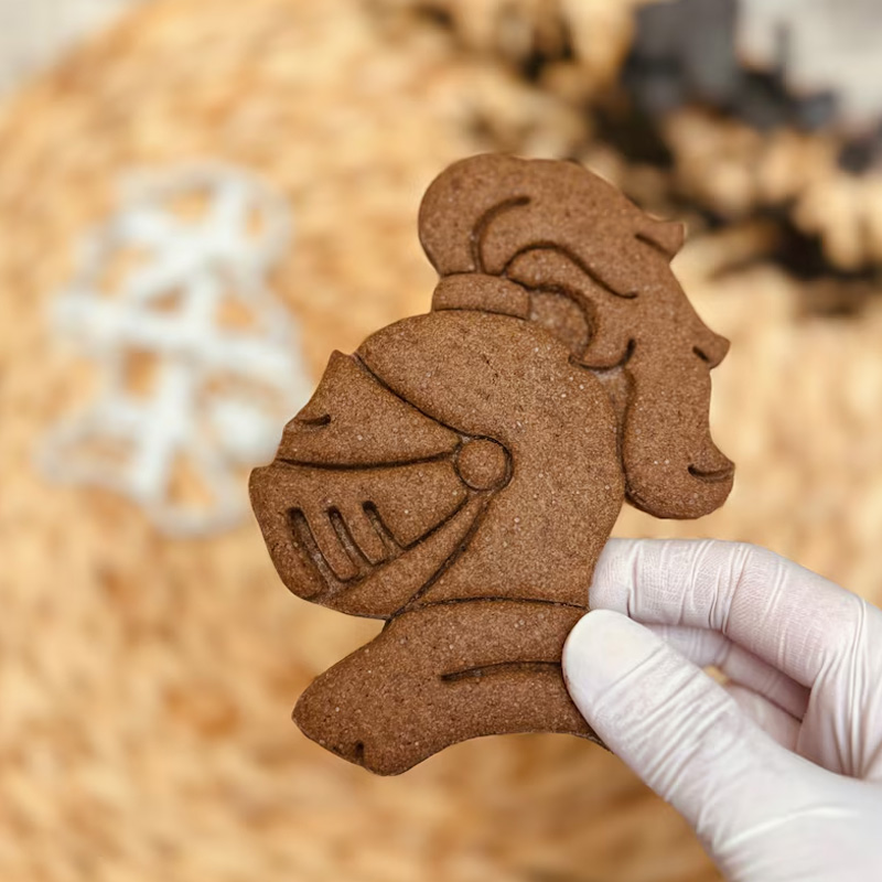 Personalized Knight on Horse Cookie Cutter Gift For Horse Lover Barn Owner Cutter 3D Printed Baking Supplies Fondant Tool Craft Stamp for Equestrian Lover