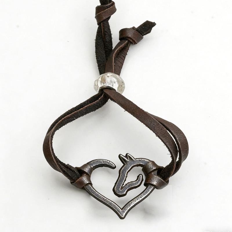 Personalized Horse Heart Nail Bracelet Pony Lover Iron Heart Deerskin Leather for Cowboy Equestrain Lovers
