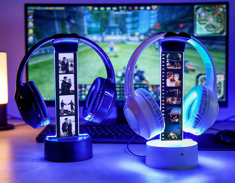 Personalized LED Headphone Stand with Lights,RGB Light Headset Holder,Custom Headphone Display with Photos,Gift for Boyfriend 
