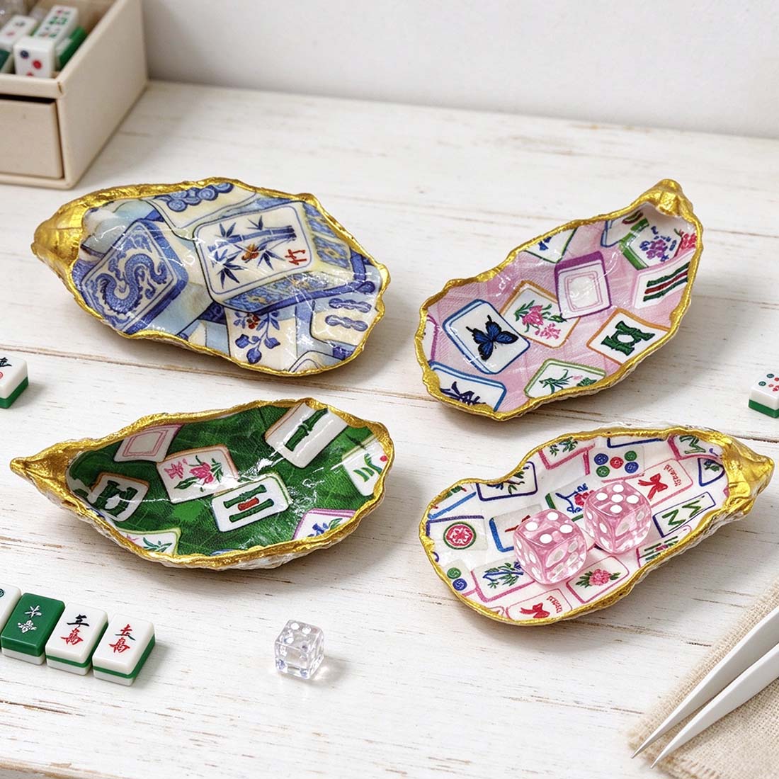 Mah Jong Dice Tra Gold Oyster Shell Mahjong Tile Holder Handmade Trinket Dish Gift for Mahjong Players Bamboo Chic Decor