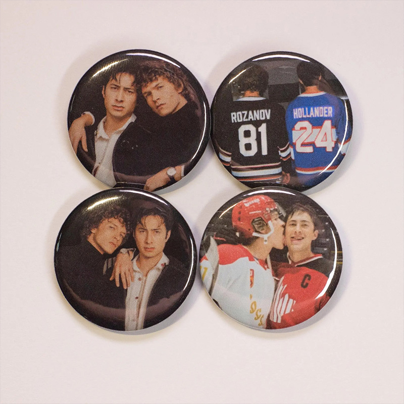 Personalized HR Hockey Button Pin with Custom Photo for Fans