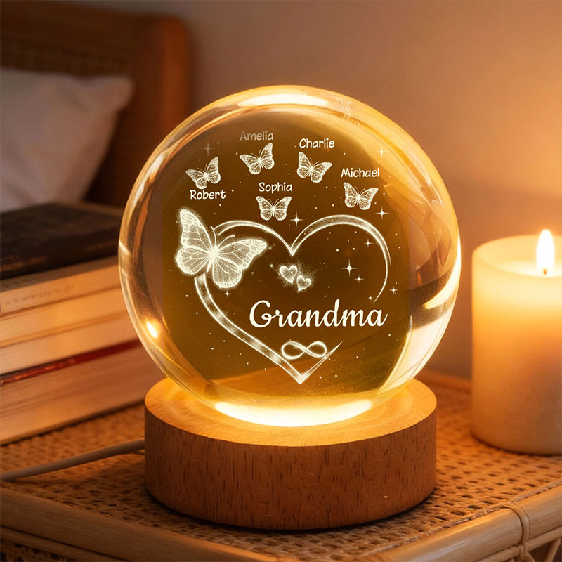 Personalized Grandma Butterfly Hearts with Grandkids' Names Crystal Ball LED Night Light Birthday Mother's Day Gift for Grandma