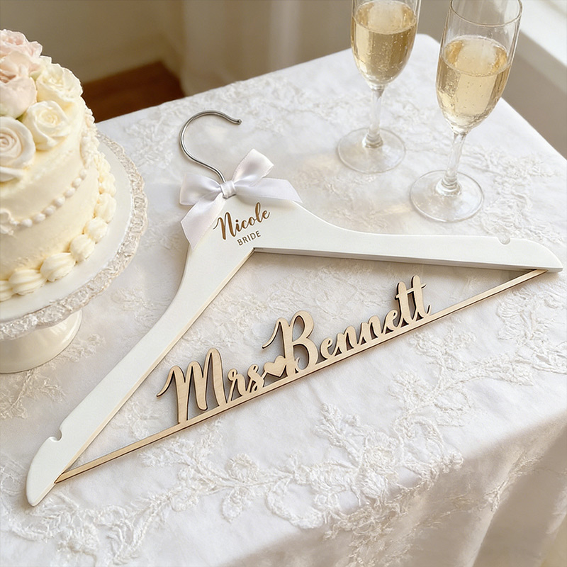 Personalized Wedding Dress Hangers Custom Bride Name Hanger for Wedding Dress Gift for Bridal