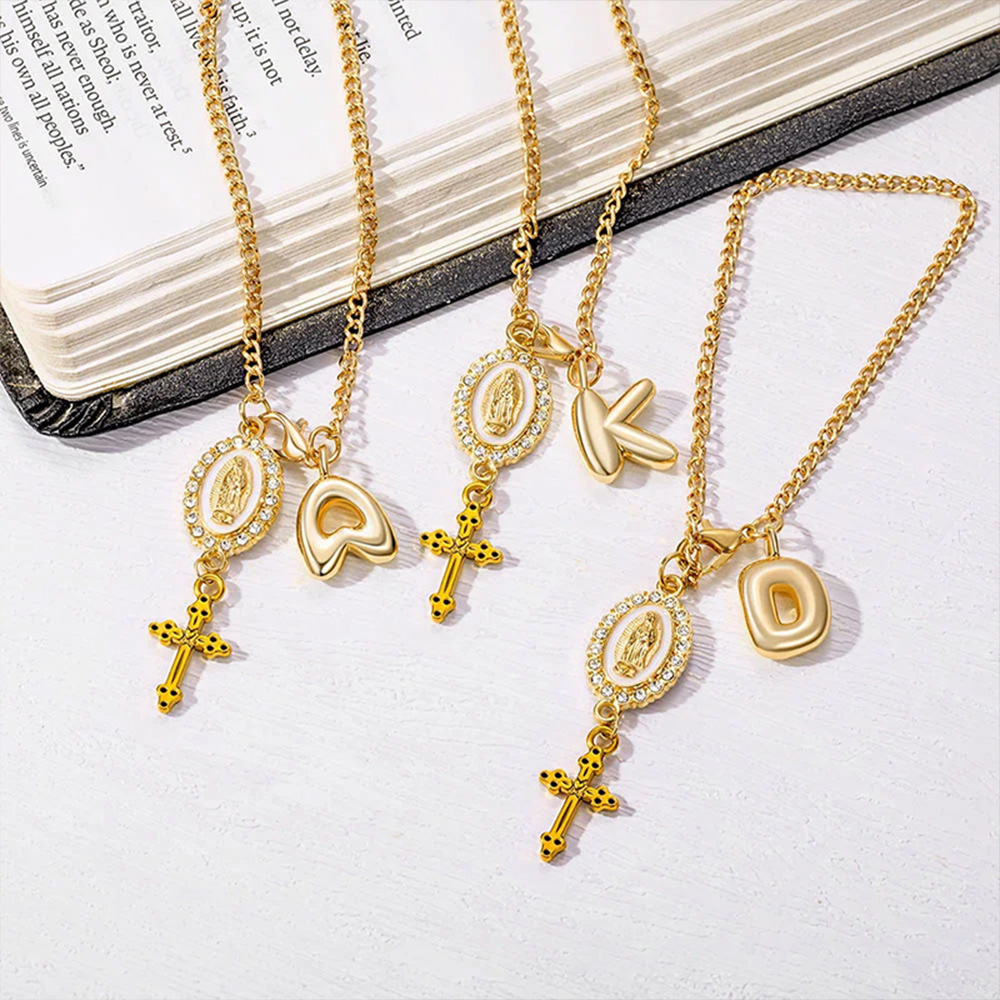 Personalized Zircon Virgin Mary & Cross Steering Wheel Rosary Charm with Bubble Initial – Car Decor, Prayer & Safety Gift for Christian Drivers