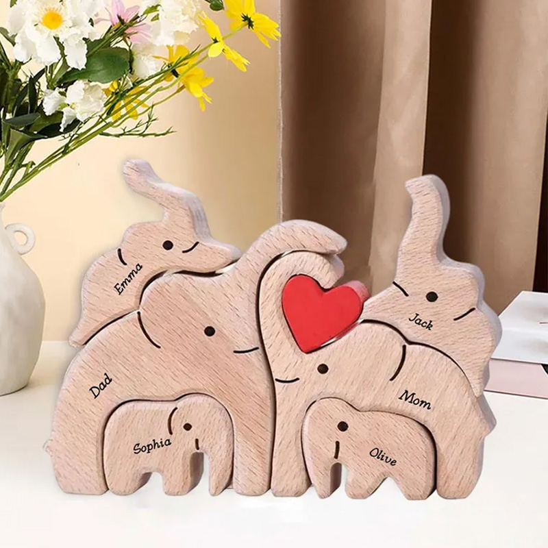Personalized Wood Elephant Figurine Cuddling Decoration Hand-Carved Elephant for Family Keepsake Gifts